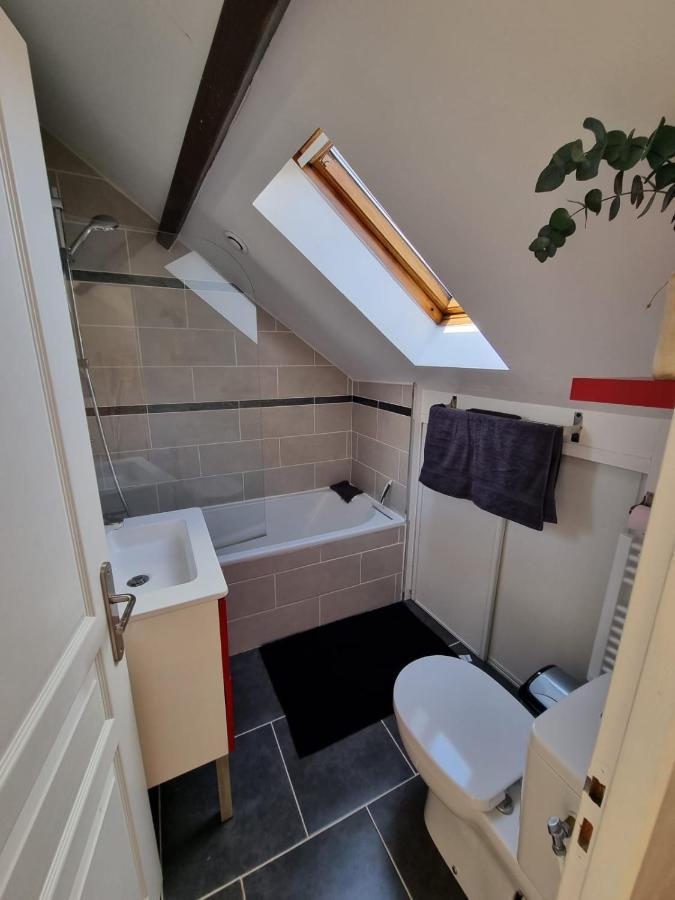 Duplex 40M2 Cocooning Coeur De Ville Avec Parking Neauphle-le-Chateau Экстерьер фото